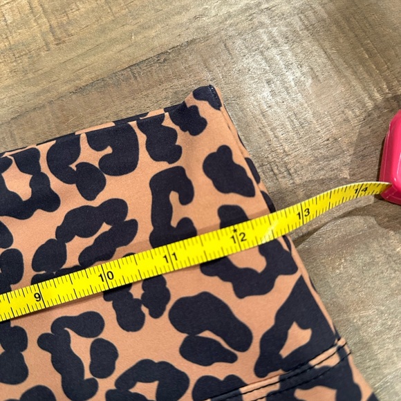 BEACH RIOT LEOPARD PRINT PIPER HIGH RISE ACTIVE LEGGING - Picture 5 of 5